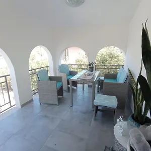  Apartment Casa Antonella, A Pochi Passi Dalla Con Stradello Privato